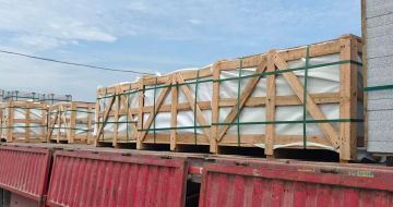 海东 芝麻白花岗岩地铺石出口专车-泰国游