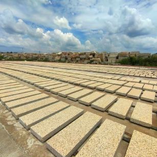 海东 黄金麻荔枝面花岗岩石材地铺石防护中