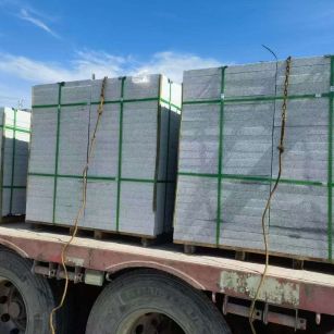 海东 芝麻白花岗岩地铺石装车日常