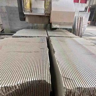 海东 车间生产日常，黄金麻白麻花岗岩