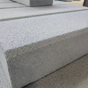 海东 芝麻灰荔枝面路沿石