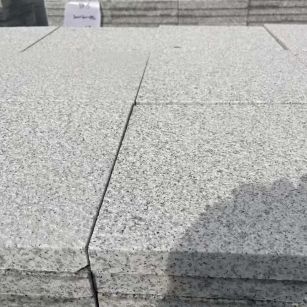 海东 白麻花岗岩石材推荐 荔枝面地铺石