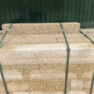 海东 黄金麻花岗岩石材机切面栏杆料半成品