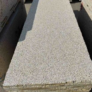 海东 黄金麻花岗岩荔枝面毛板，半成品