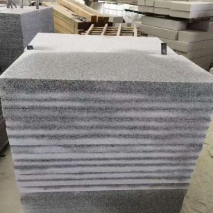 海东 芝麻白5公分火烧地铺成品，900*400，规格可定制