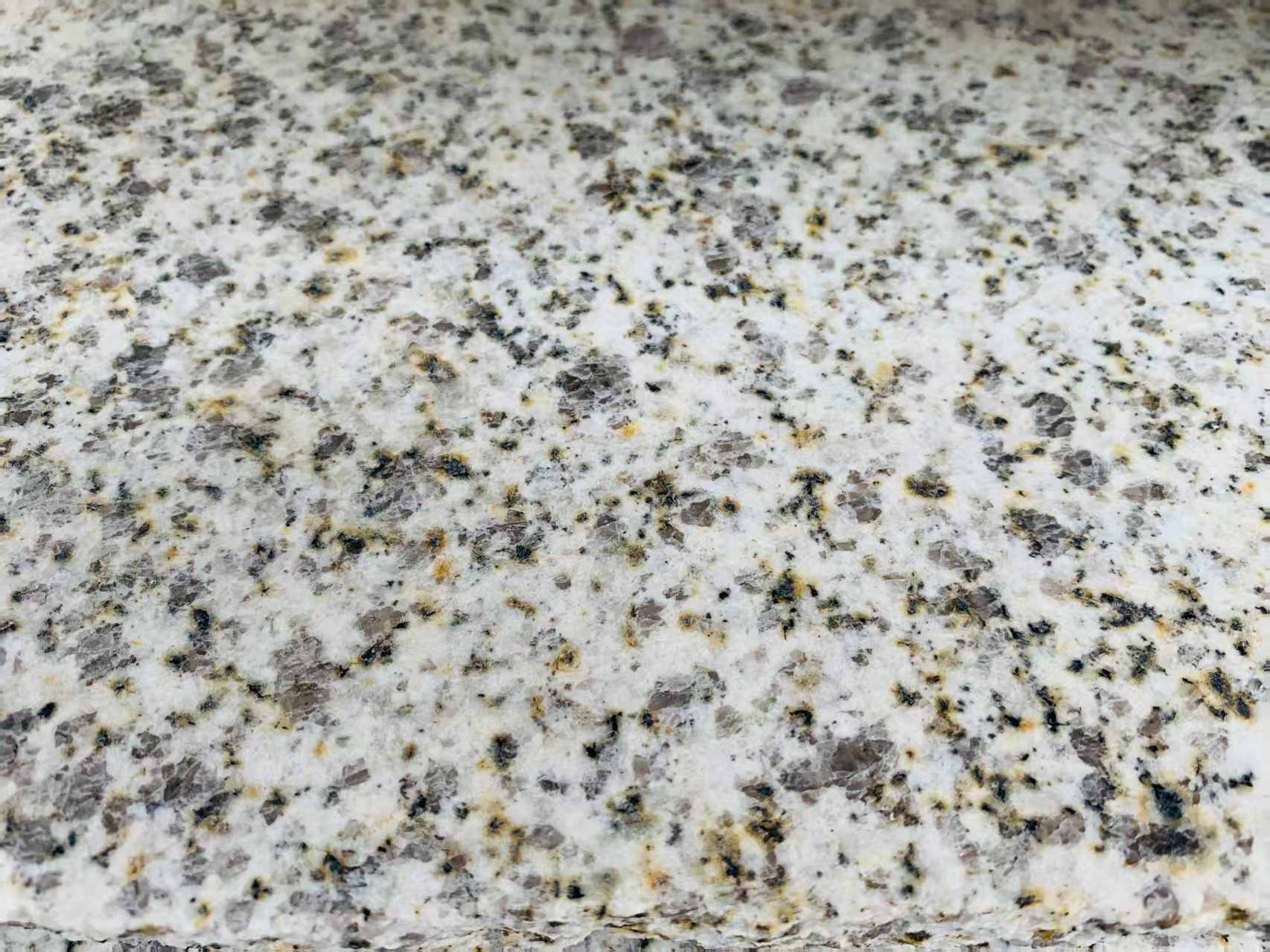 海东 黄金麻花岗岩石材浅黄光面