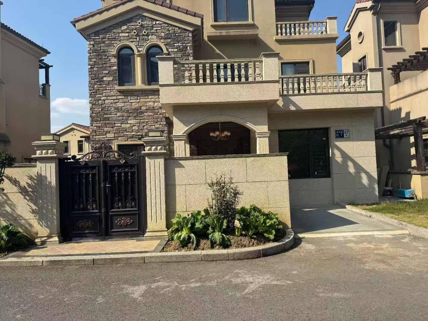 海东黄金麻别墅案例展示