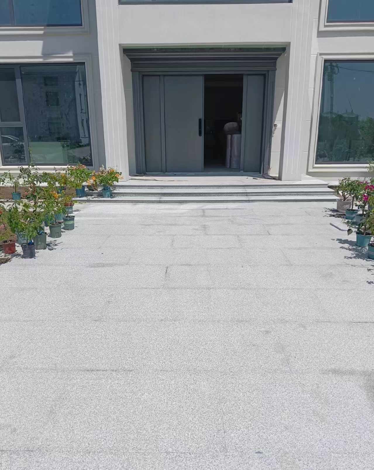 海东 芝麻白花岗岩地铺石地面铺装