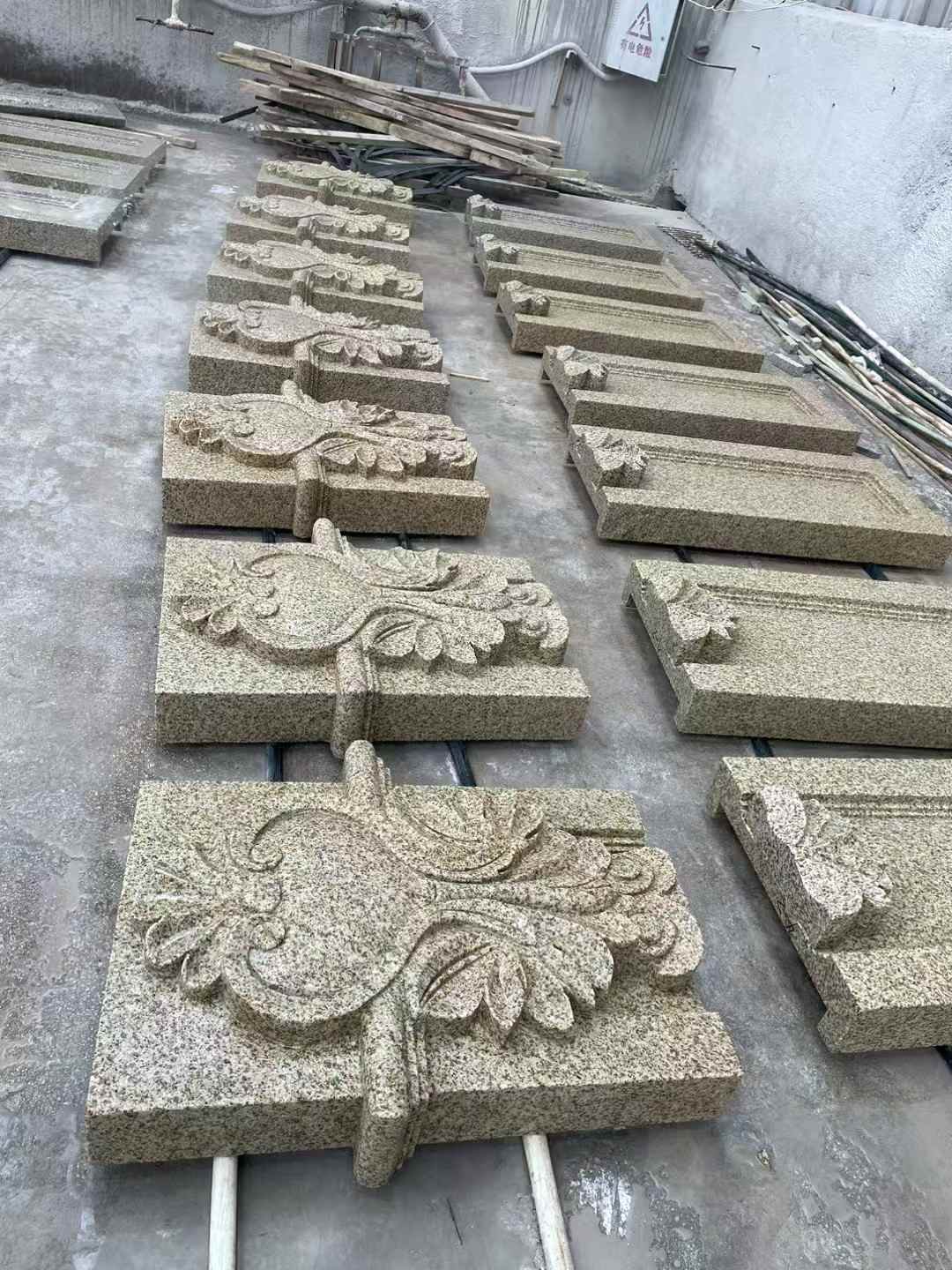 海东 黄金麻花岗岩别墅外墙雕刻板