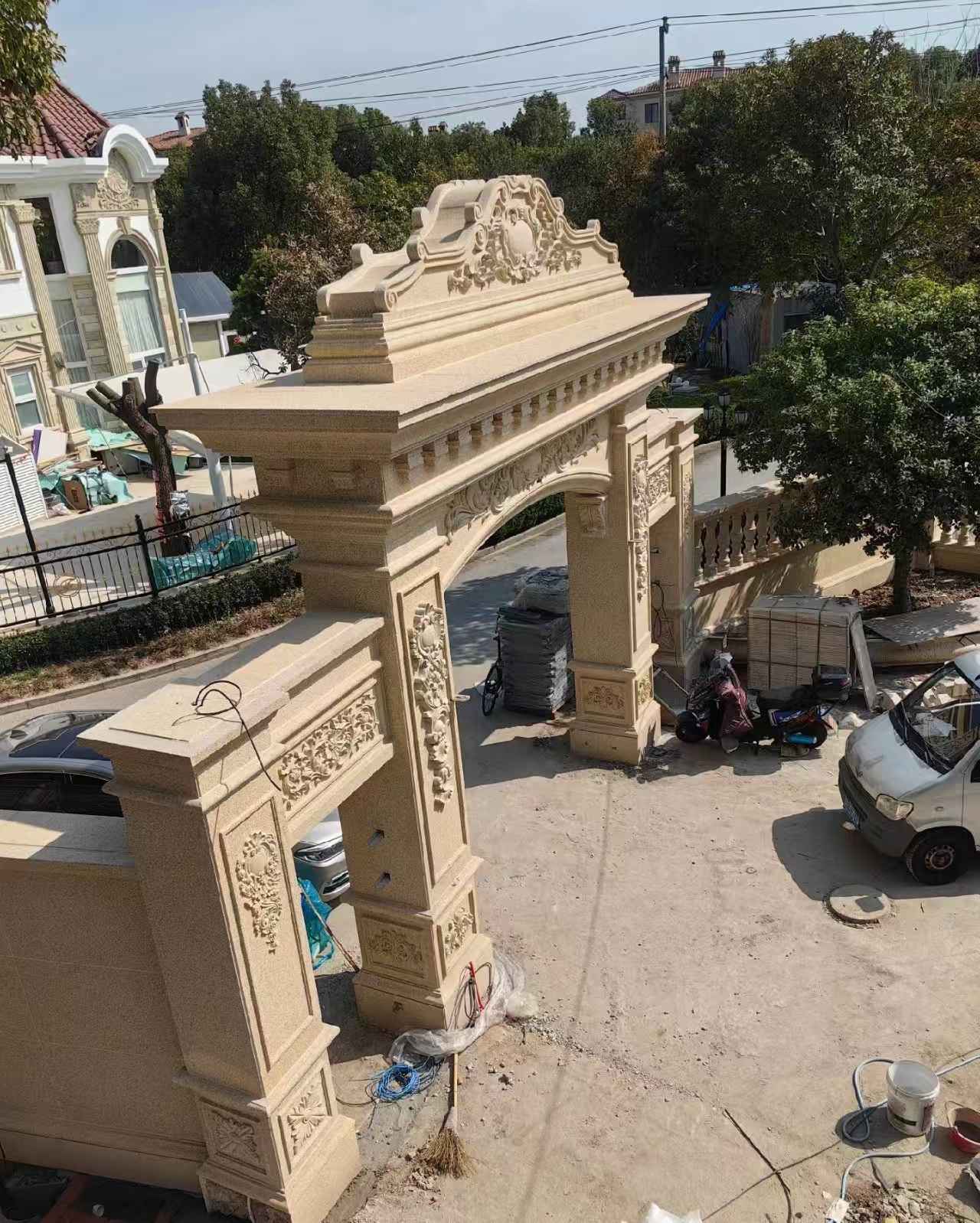 海东 黄金麻荔枝面花岗岩别墅门楼