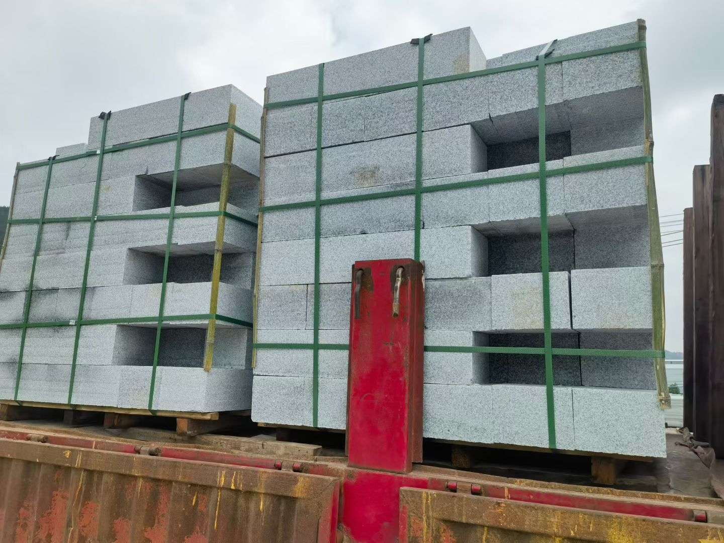 海东 芝麻白花岗岩路沿石，平石，路侧石，马路牙子，路缘石，立缘石，平缘石等