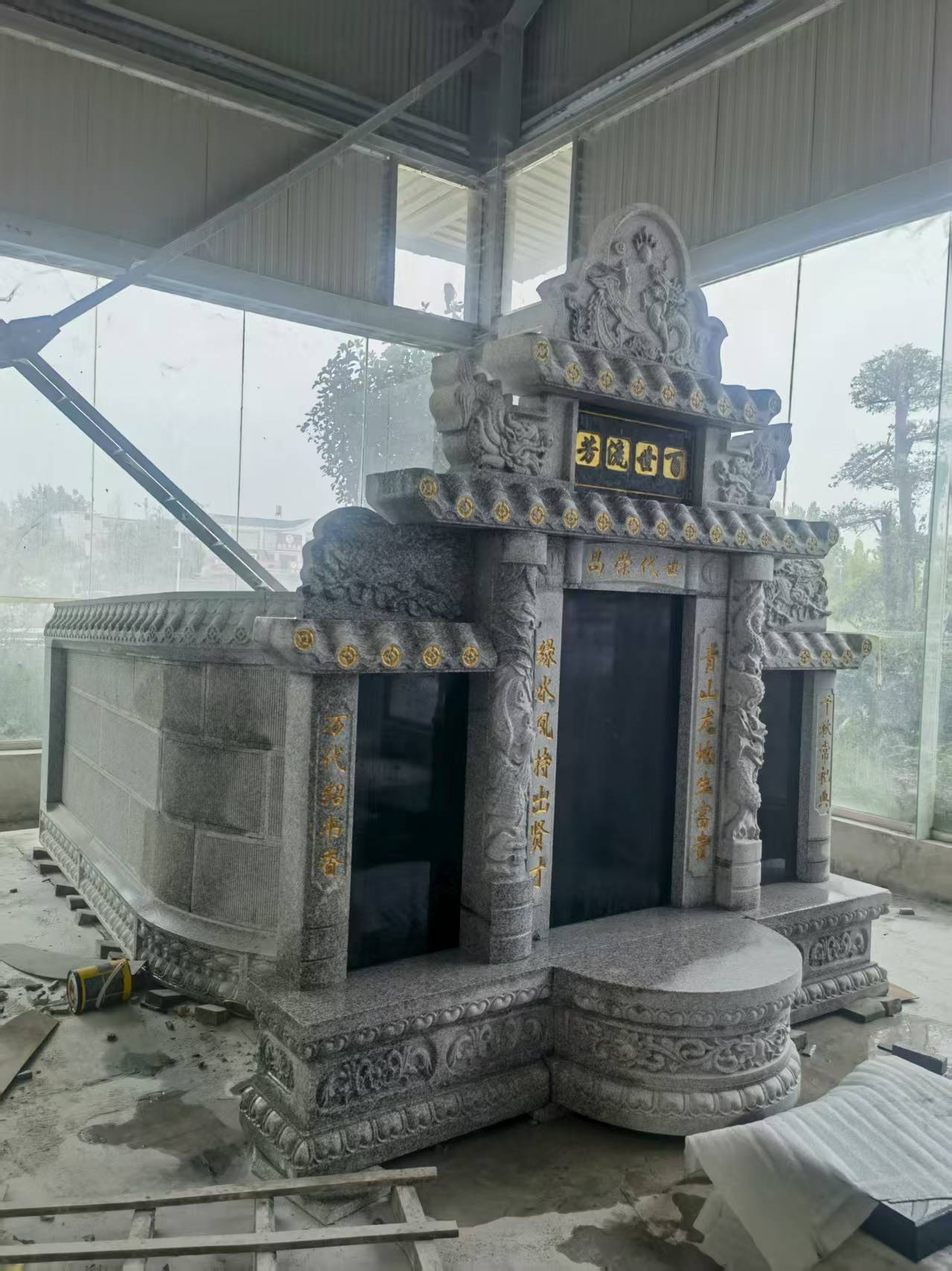 海东 芝麻白墓碑效果展示图