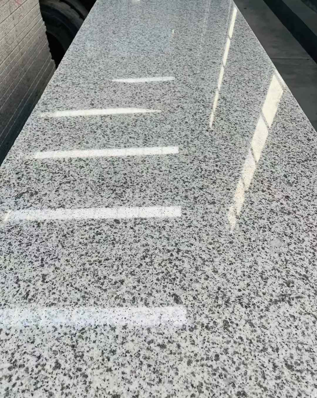 海东 白麻花岗岩光面毛板