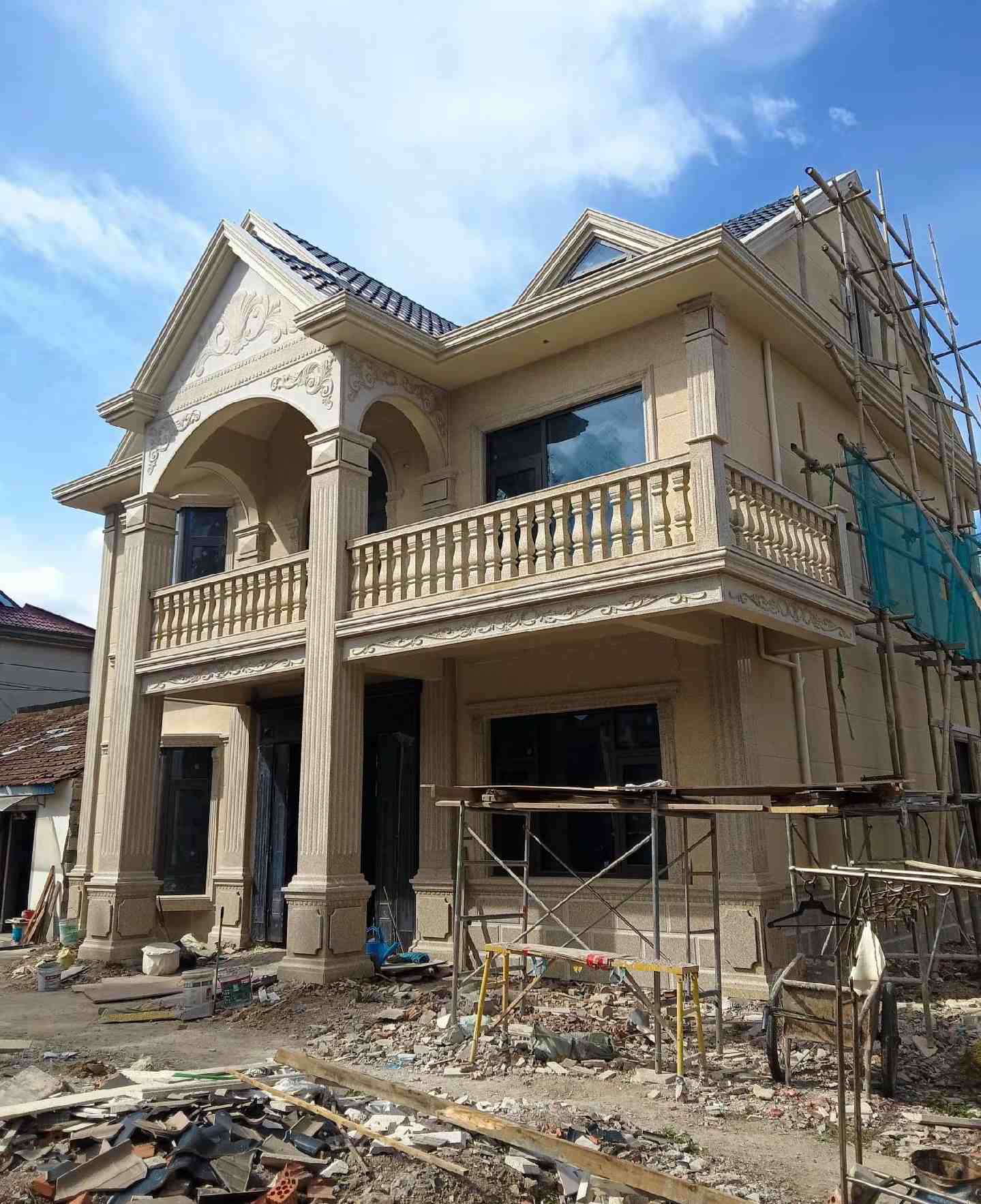 海东 黄金麻花岗岩石材私人别墅雕花门楼柱阳台栏杆