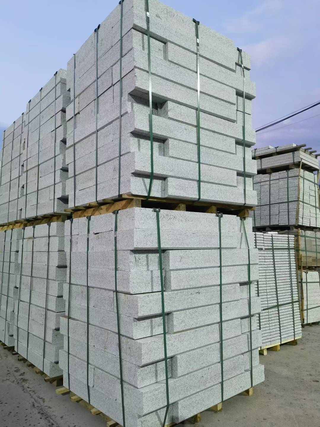 海东 芝麻白花岗岩路沿石，路缘石，路肩石，道牙，立缘石，马路牙子，街沿石，侧石等