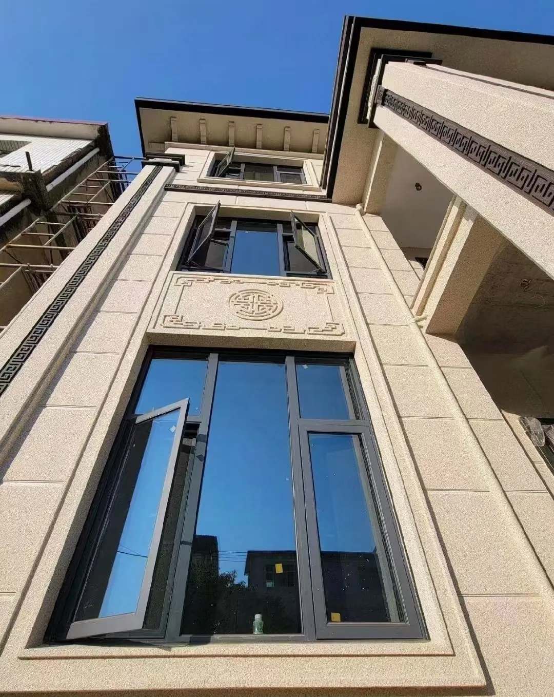 海东 黄金麻荔枝面别墅外墙干挂效果展示