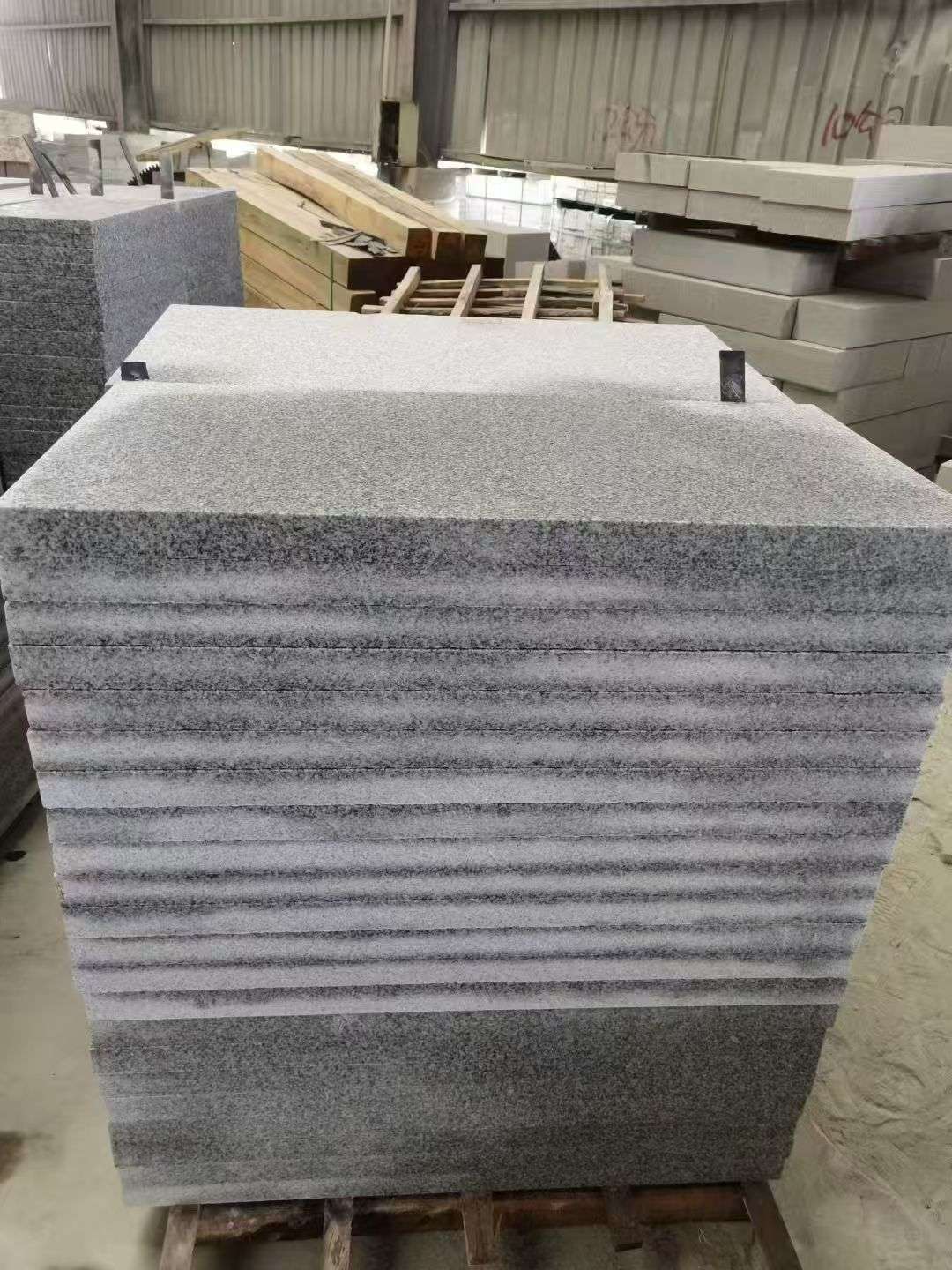 海东 芝麻白5公分火烧地铺成品，900*400，规格可定制